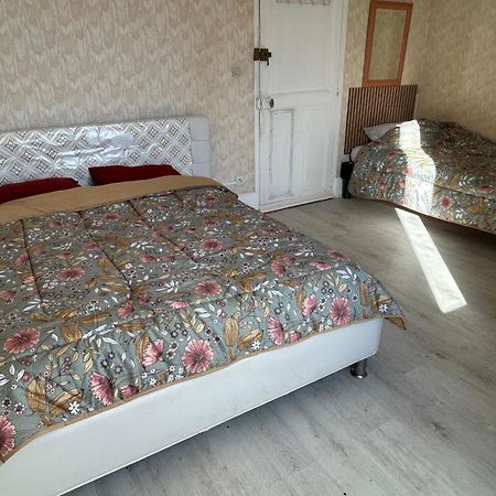 Chambre 3 Montceau-les-Mines Buitenkant foto